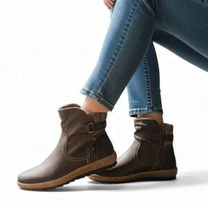 WANDERLUST Carol Short Brown Boot, NWT! Size 10 Wide